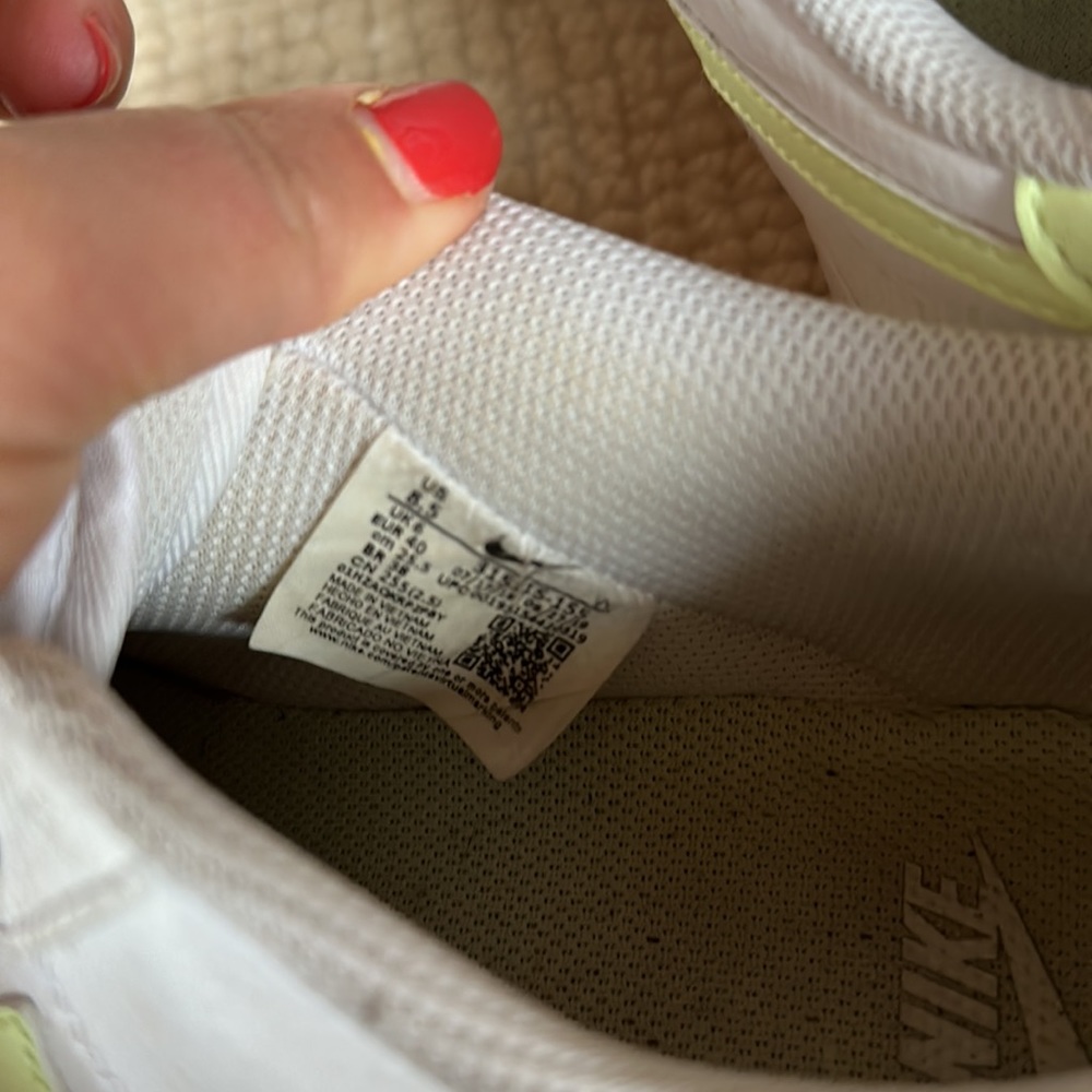 Nike AF1 - Picture 5 of 5